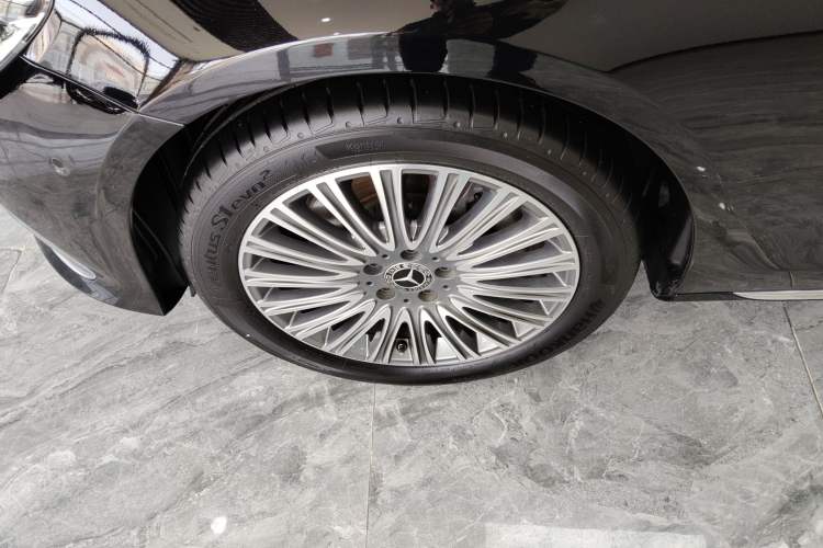 Used Mercedes-Benz E-Class 2021 Restyled E 300 L Luxury Edition
