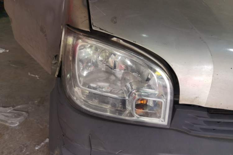 Used Wuling Zhiguang 2015 1.2L Practical LS-I Model Right Front Headlight