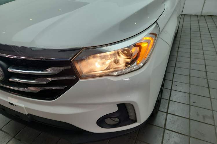 Used GAC Trumpchi GS4 2016 235T Manual Luxury Edition Left Front Headlight