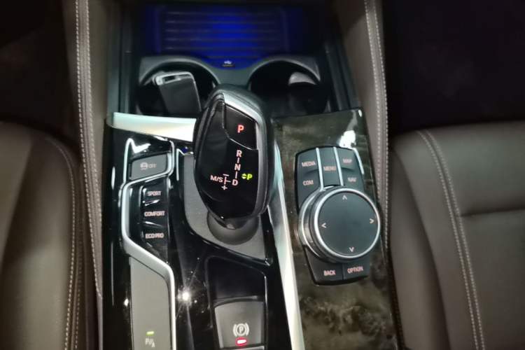 Used BMW 5 Series 2019 525Li M Sport Package Gear Lever