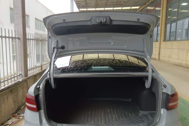 Used Volkswagen Lavida 2023 300TSI DSG Starry Full-Comfort Edition Trunk