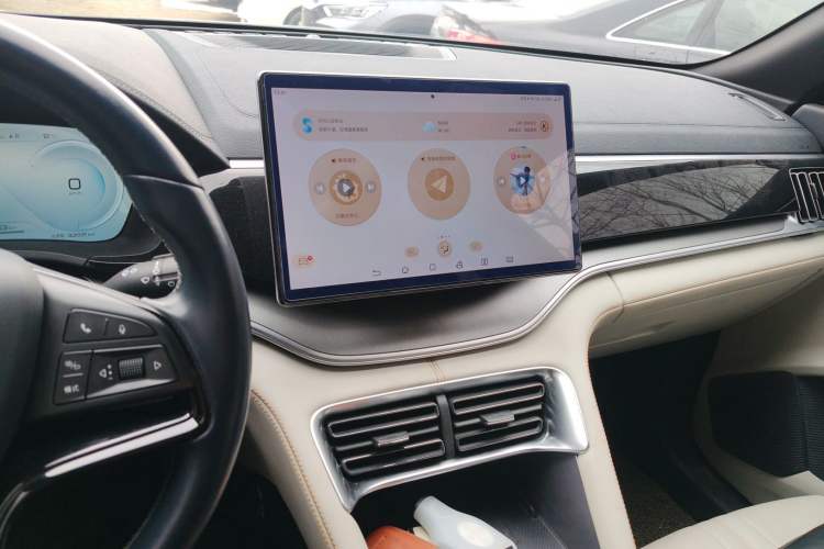 Used BYD Song PLUS New Energy 2023 Champion Edition EV 520KM Prestige Model
