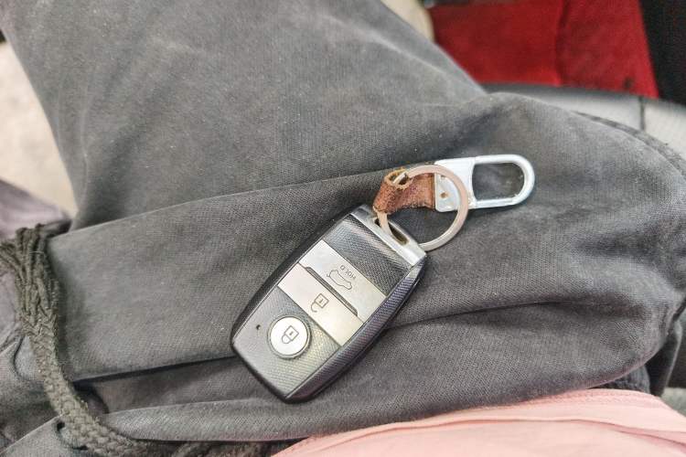 Used Land X7 2015 2.0T Panoramic Prestige Edition
