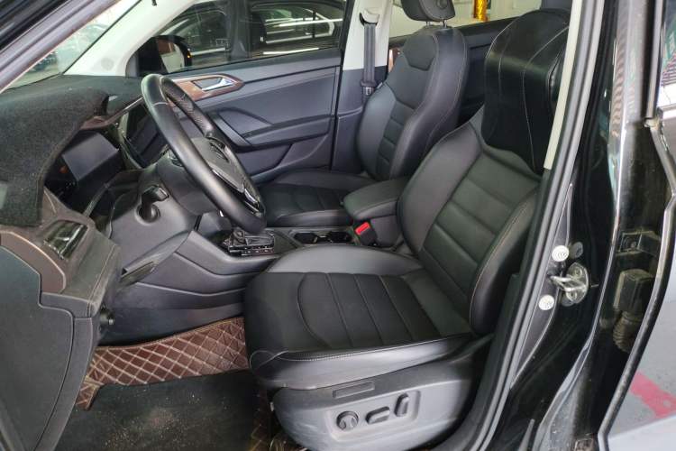 Used Volkswagen Tharu 2022 280TSI Two-Wheel-Drive Luxury Edition
