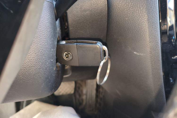 Used Volkswagen Sagitar 2016 230TSI 25th Anniversary Edition Vehicle Key