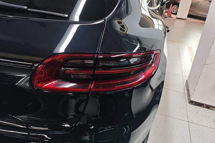 Used Porsche Macan 2014 Macan 2.0T
