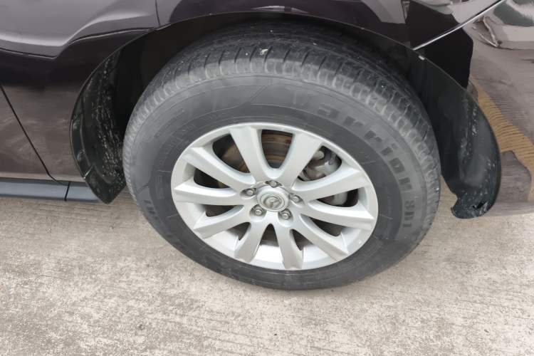 Used Mazda CX-7 2014 2.5L 2WD Luxury Edition Right Front Wheel Hub