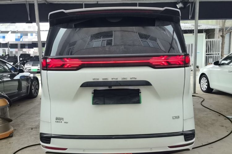 Used Denza D9 2022 DM-i 970 Four-Wheel Drive Flagship Model Rear