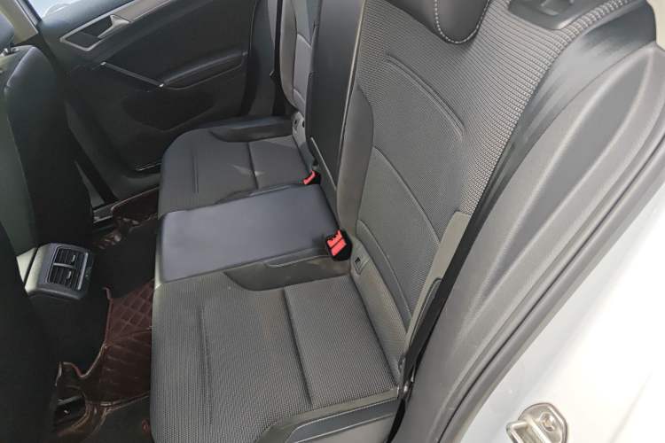 Used Volkswagen Golf 2018 230TSI Automatic Comfort Model
