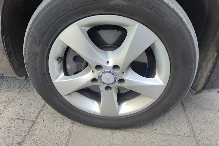 Used Mercedes-Benz Vito 2016 2.0T Business Edition Right Front Wheel Hub