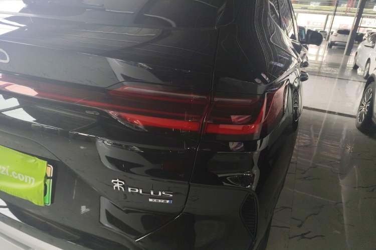 Used BYD Song PLUS New Energy 2025 DM-i Intelligent Driving 112KM Prestige Model Right Rear Taillight