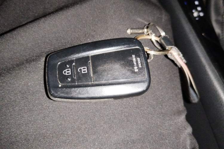 Used Toyota C-HR 2018 2.0L Coolway Leading Edition China V Standard Vehicle Key