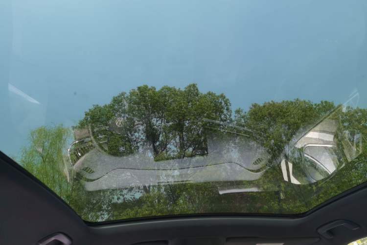 Used Volkswagen ID.UNYX 2024 Pro Long-Range Version