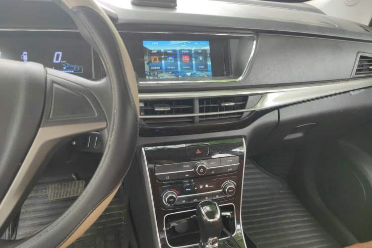 Used CHANGAN KAICHENG Changxing EV 2022 Luxury Model 6 Seats Audio And AC Panel