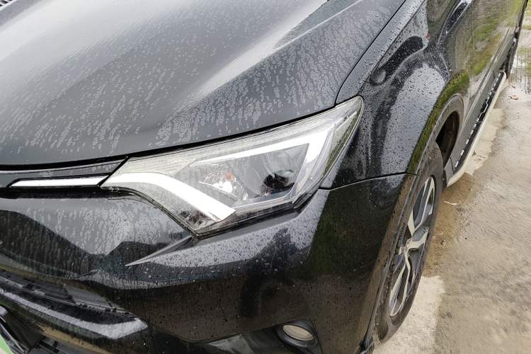Used Toyota RAV4 2016 2.0L CVT Two-Wheel Drive Fashion Edition China V Standard Left Front Headlight