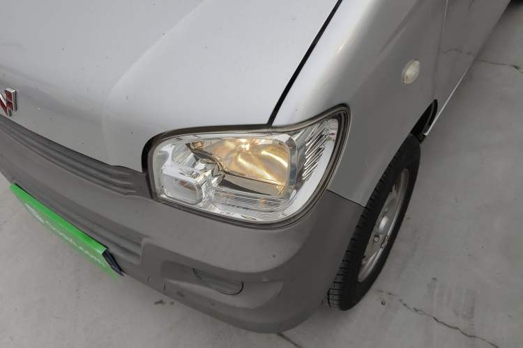 Used Wuling Zhiguang 2015 1.2L Practical LS-I Model Left Front Headlight