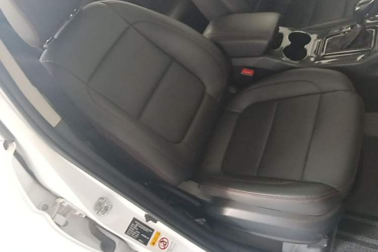 Used CHANGAN CS75 2017 Shangkui Edition 1.5T Automatic Fengxiang Model