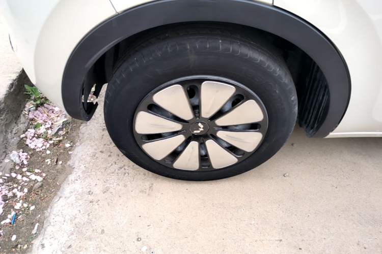 Used Wuling Bingo 2023 333 km Lingxi Connected+ Version