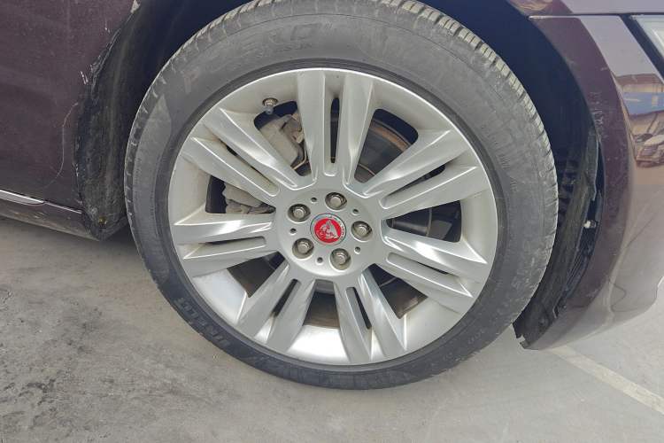 Used Jaguar XFL 2018 XFL 2.0T 250 PS Luxury Edition