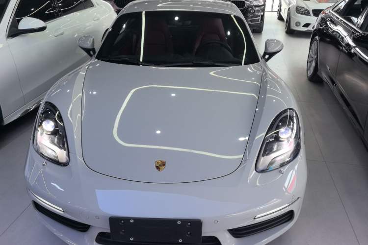 Used Porsche 718 2022 Cayman 2.0T
