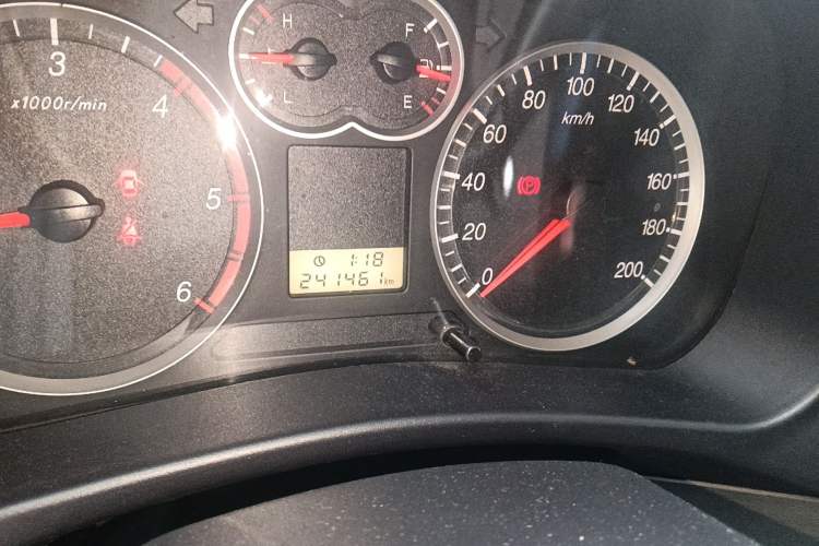Used Haval H3 2012 2.5 TCI Two-Wheel-Drive Champion Edition Odometer Close Up