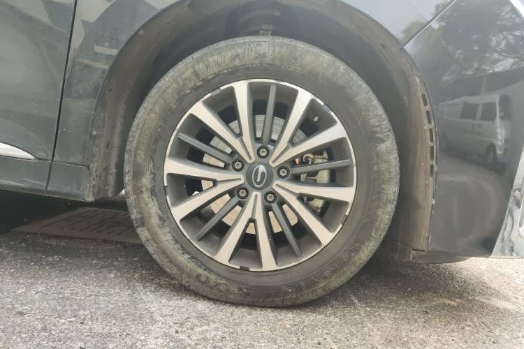 Used GAC Trumpchi M8 2021 Lingxiu Series 390T Deluxe Edition Right Front Wheel Hub