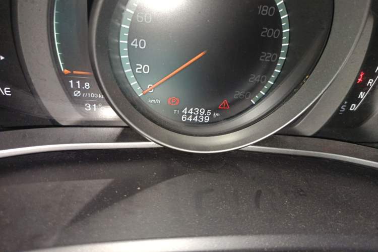 Used Volvo V40 2017 T3 Zhiyi Edition