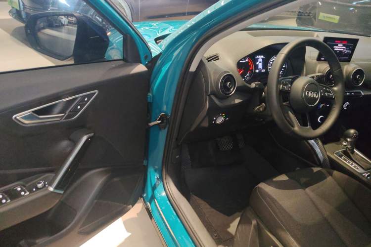 Used Audi Q2L 2018 35 TFSI Launch Exclusive Edition China VI