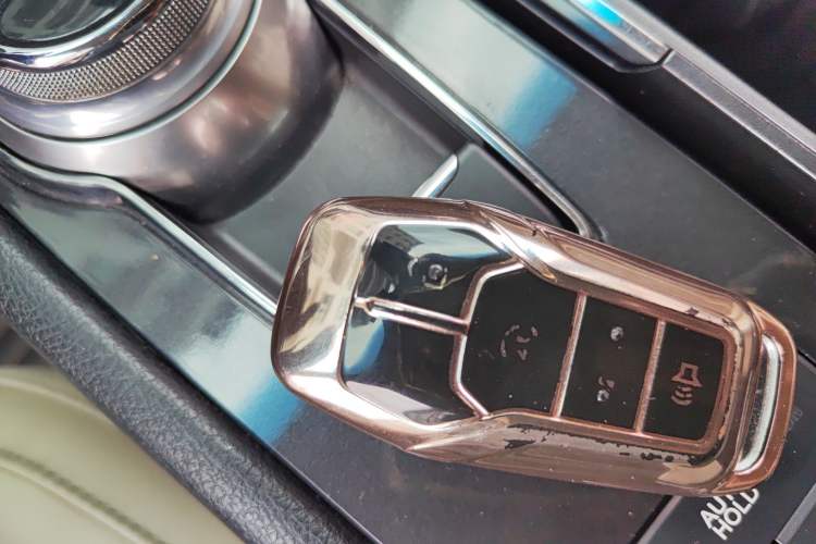 Used Ford Taurus 2015 EcoBoost 325 V6 Flagship Model Vehicle Key