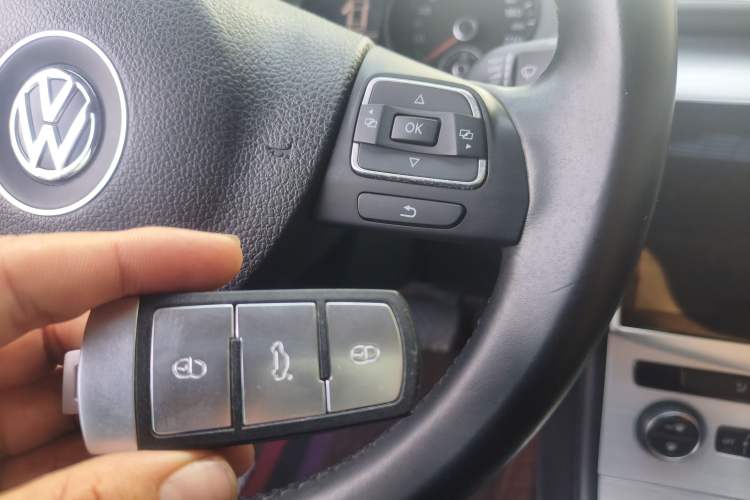 Used Volkswagen Magotan 2016 1.8TSI Smart Enjoyment Leading Model Interior 1