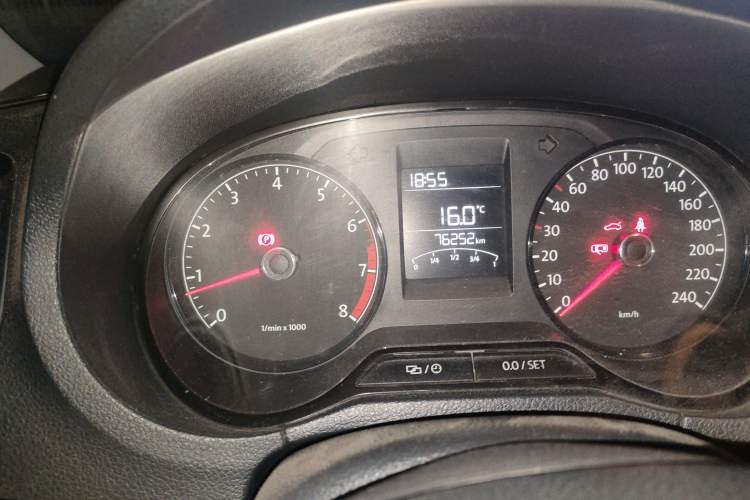 Used Volkswagen Polo 2014 1.4L Manual Fashion Edition
