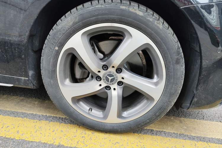 Used Mercedes-Benz E-Class 2018 Facelift E 200 L Sport 4MATIC