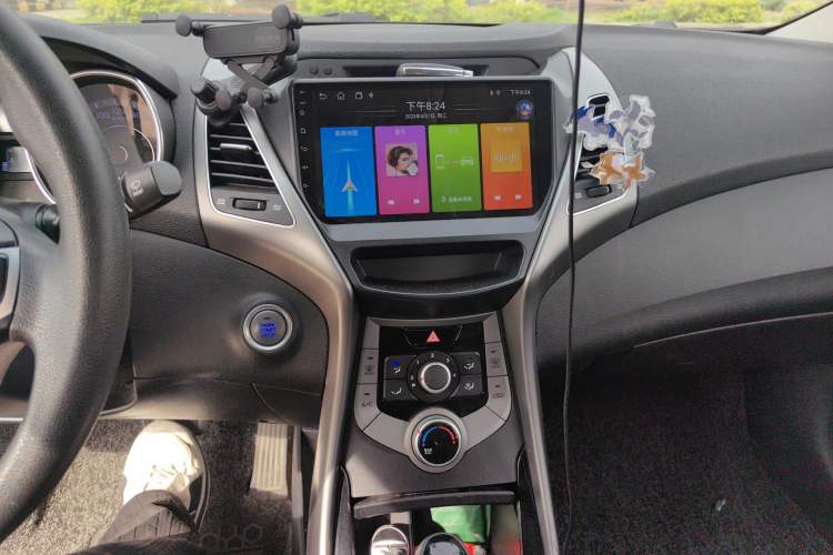 Used Hyundai Elantra (5th Generation / Langdong) 2015 1.6L Automatic Leading Model Audio And AC Panel