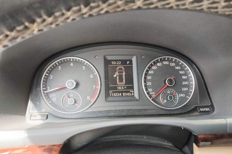 Used Volkswagen Touran 2011 1.4T DSG ZhiZhen Edition 5 Seats Instrument Cluster