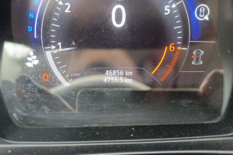 Used Renault Koleos 2018 2.5L Four-Wheel Drive Ultimate Edition Odometer Close Up