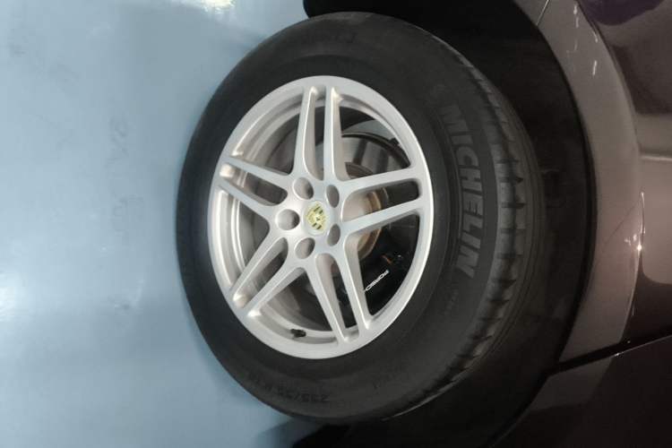 Used Porsche Macan 2018 Macan 2.0T Exterior 5