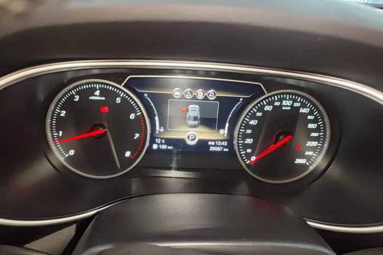 Used Hongqi H5 2022 Classic Model Facelift 1.5T DCT Qiyun Edition
