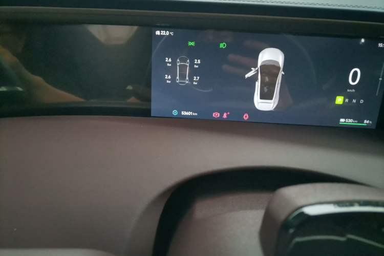 Used Avatr 11 2023 HarmonyOS Version Smart Enjoyment Upgrade Model 90-Degree Rear-Wheel Drive Edition