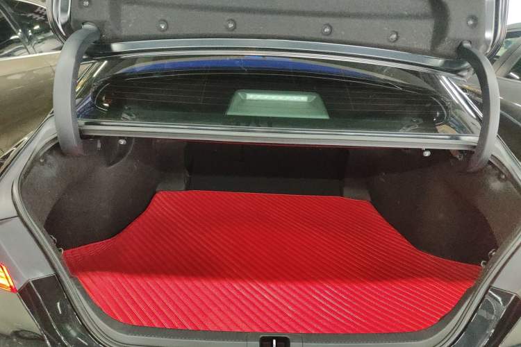 Used Toyota Camry 2019 Revised Version Dual-Engine 2.5 HG Luxury Edition