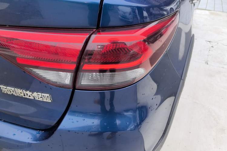 Used Kia KX Cross 2017 1.4L AT GLS Right Rear Taillight