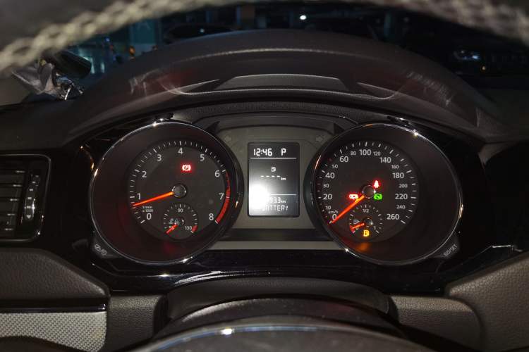 Used Volkswagen Sagitar 2017 230TSI Automatic Comfort Version