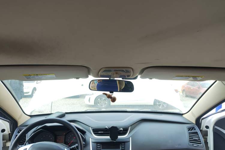 Used Chery Fengyun 2 2014 Hatchback 1.5L Manual New Youth Edition