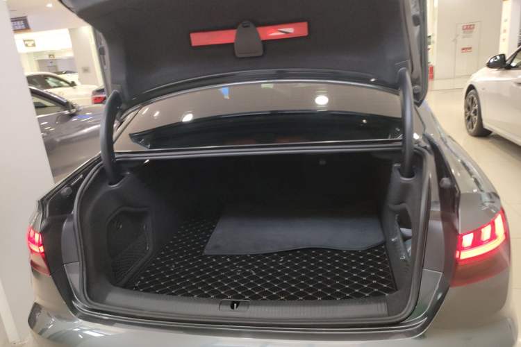 Used Audi A4L 2023 40 TFSI Luxury Dynamic Model Trunk