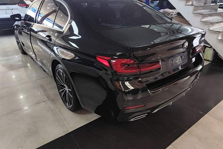Used BMW 5 Series 2021 530Li Leading Model M Sport Package