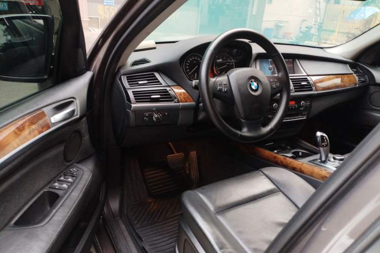 Used BMW X5 2011 xDrive35i Leading Model