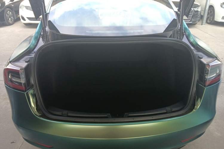 Used Tesla Model 3 2019 Long-Range Rear-Wheel-Drive Version
