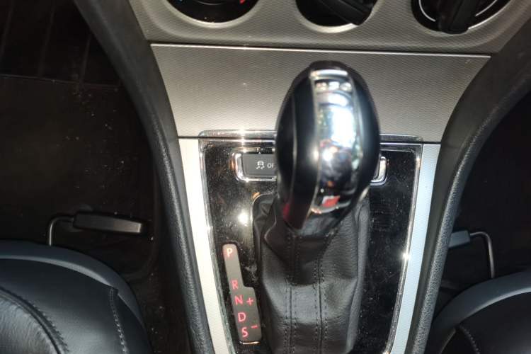 Used Volkswagen Gran Lavida 2013 1.4 TSI Automatic Comfort Model