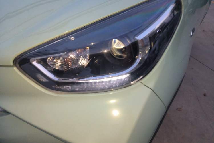 Used Chery QQ Little Ant 2022 Sweet Pink Edition Half-Sugar Version 3-Cell Lithium 30kW 301km Left Front Headlight