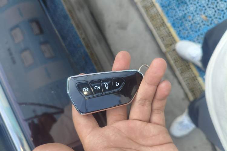 Used Geely Auto Emgrand 2016 Sedan 1.5L Manual Upward Edition