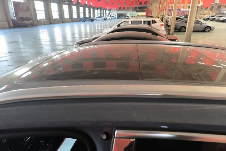 Used Volkswagen Tayron X 2020 330TSI Two-Wheel Drive Luxury Smart Connectivity Version
